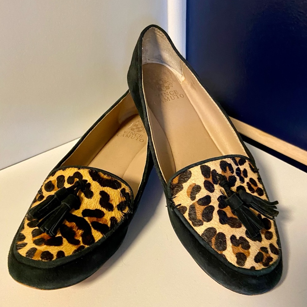 Vince Camuto animal print flats, size 6.5